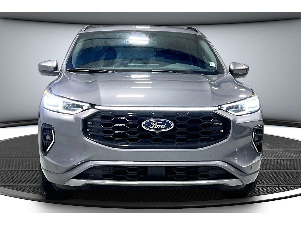 Used 2023 Ford Escape ST-Line Elite image 4