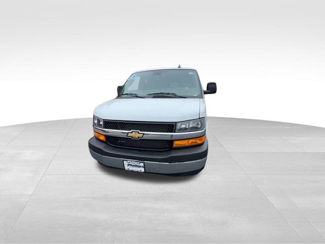 Certified 2025 Chevrolet Express 3500 LT w/ LT Preferred Equipment Group image 3