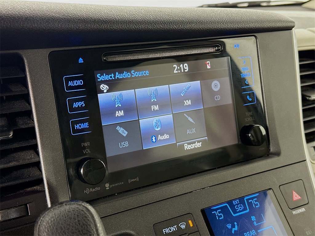 Used 2017 Toyota Sienna LE image 15