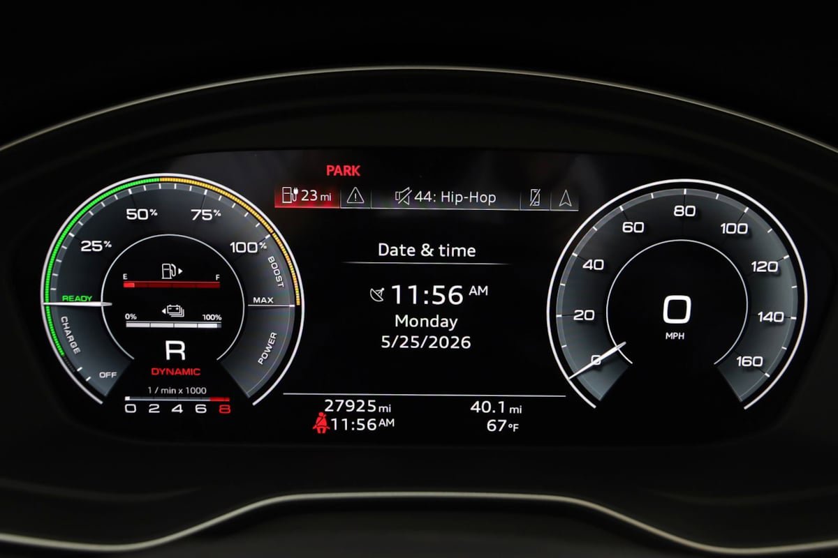 Used 2024 Audi Q5 e Prestige AWD/4WD image 19