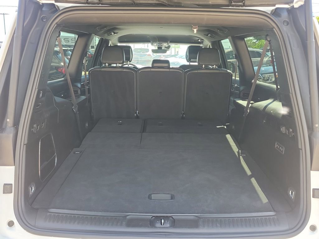 Used 2024 Jeep Wagoneer L Series III w/ Flexible Seating Group AWD/4WD image 8