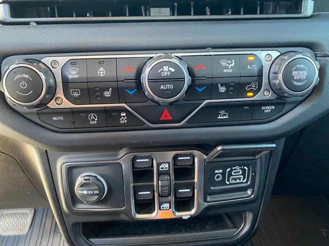 Used 2025 Jeep Gladiator Sport AWD/4WD image 24