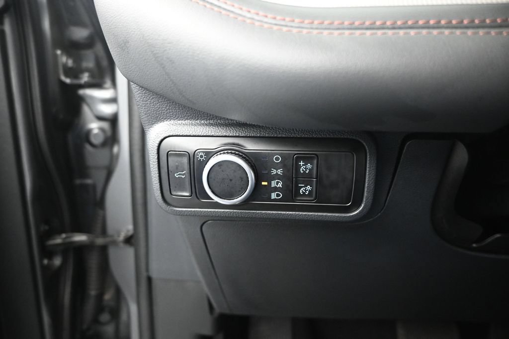 Certified 2025 Ford Explorer Active RWD image 13