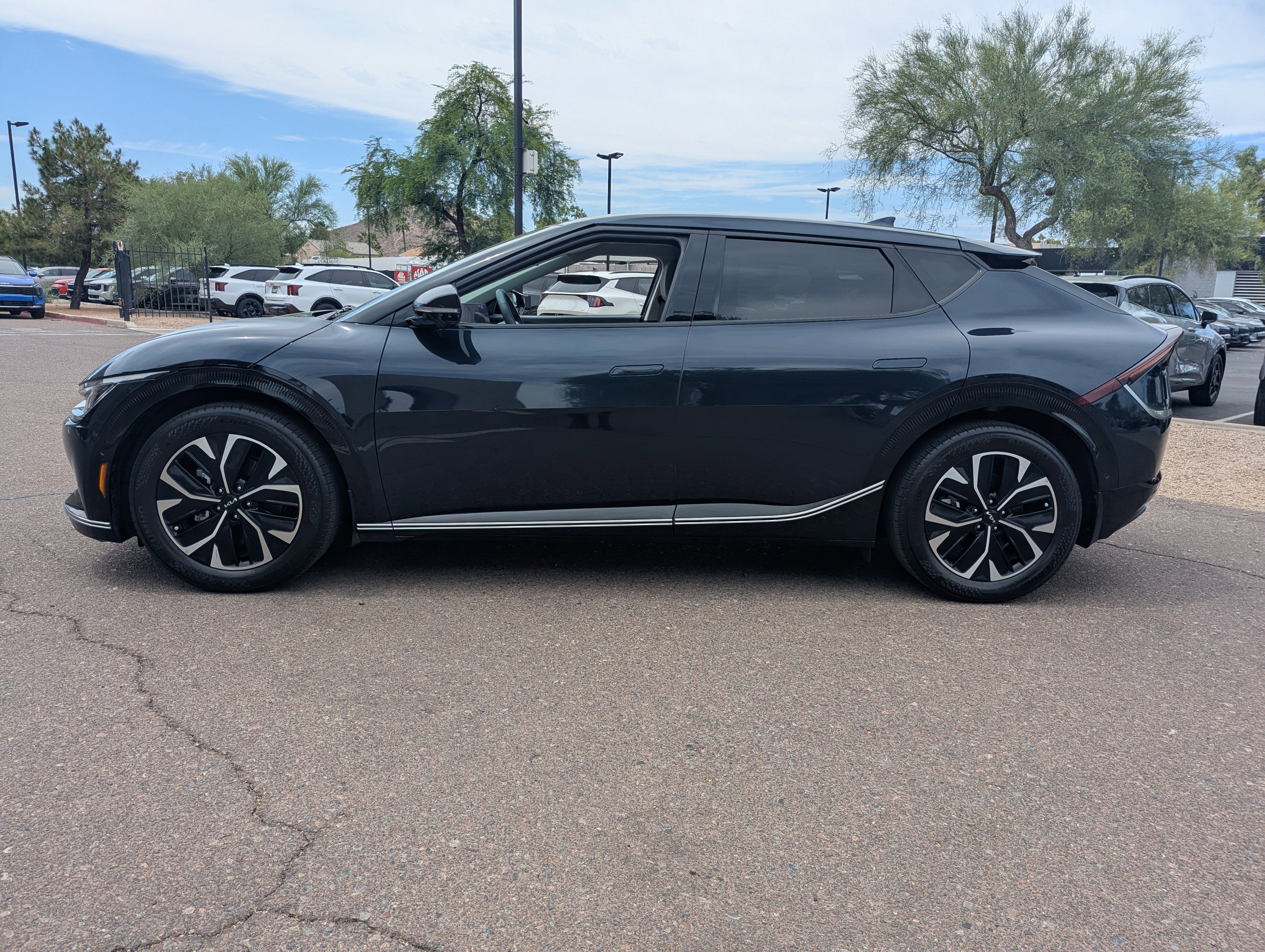 Certified 2023 Kia EV6 Wind w/ Wind Technology Package AWD/4WD image 5