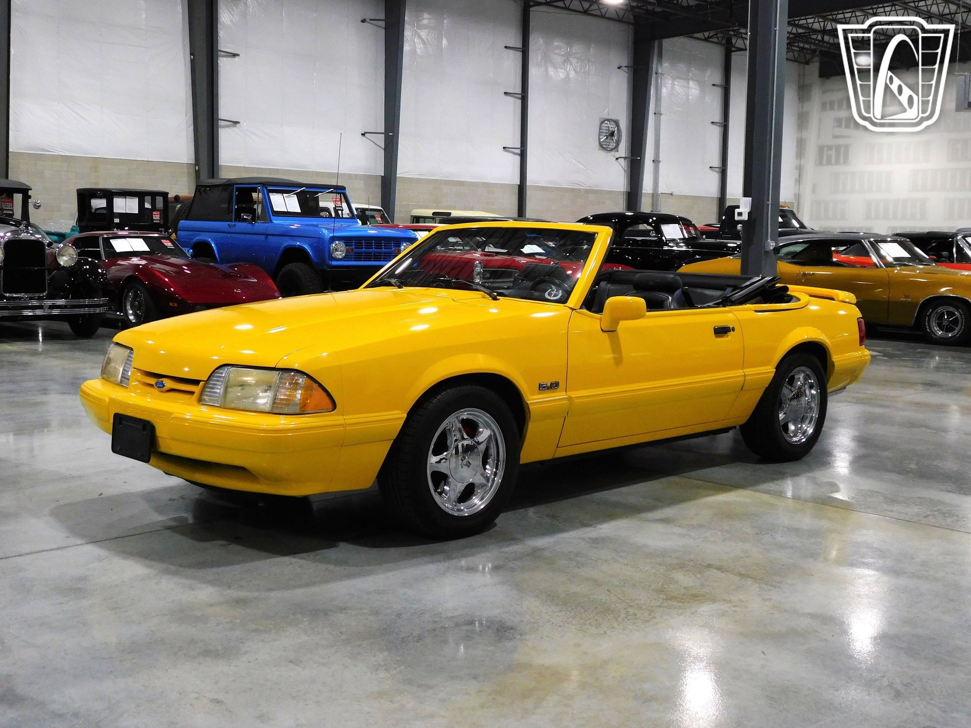 Used 1993 Ford Mustang LX RWD image 2