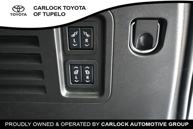 Used 2025 Chevrolet Traverse RS w/ LPO, Cargo Package FWD image 39