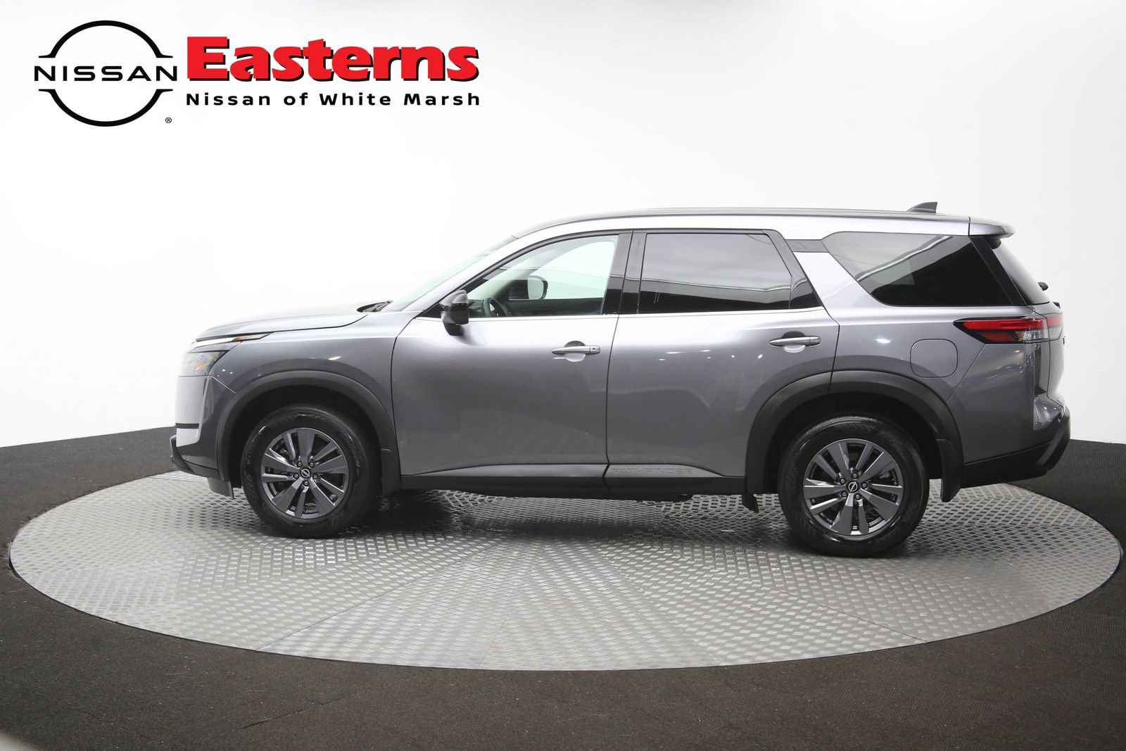 Used 2023 Nissan Pathfinder S AWD/4WD image 59