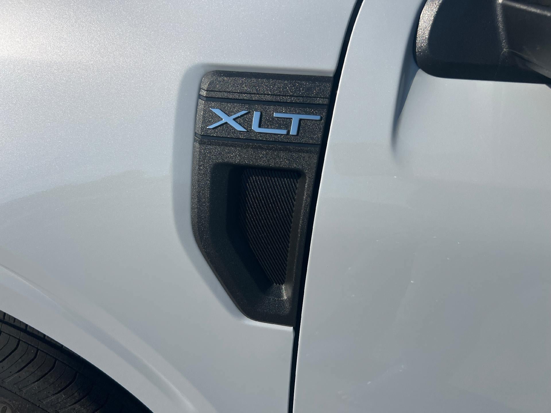 New 2026 Ford Maverick XLT FWD image 25