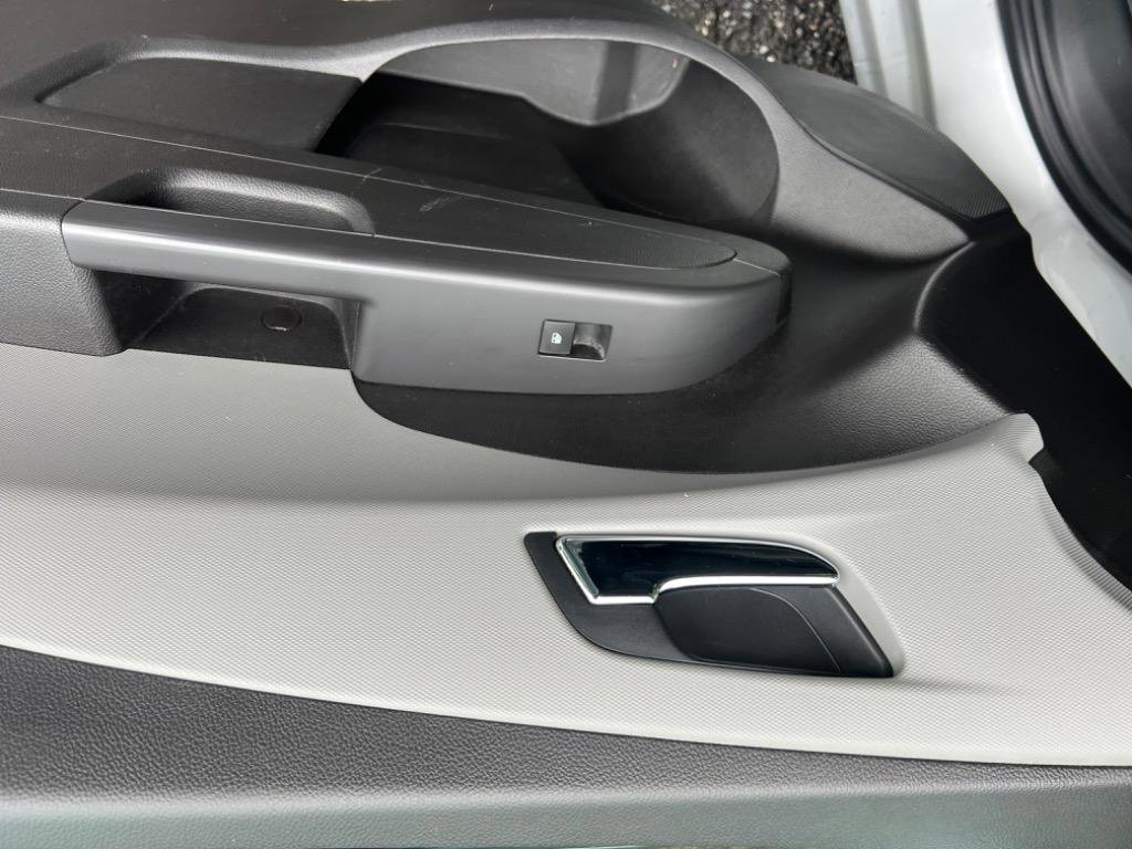 Used 2014 Chevrolet Sonic LT w/ Fun and Sun Package image 18