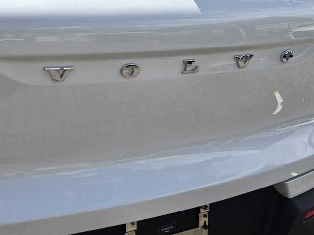 Used 2023 Volvo XC40 B4 Plus w/ Protection Package image 10