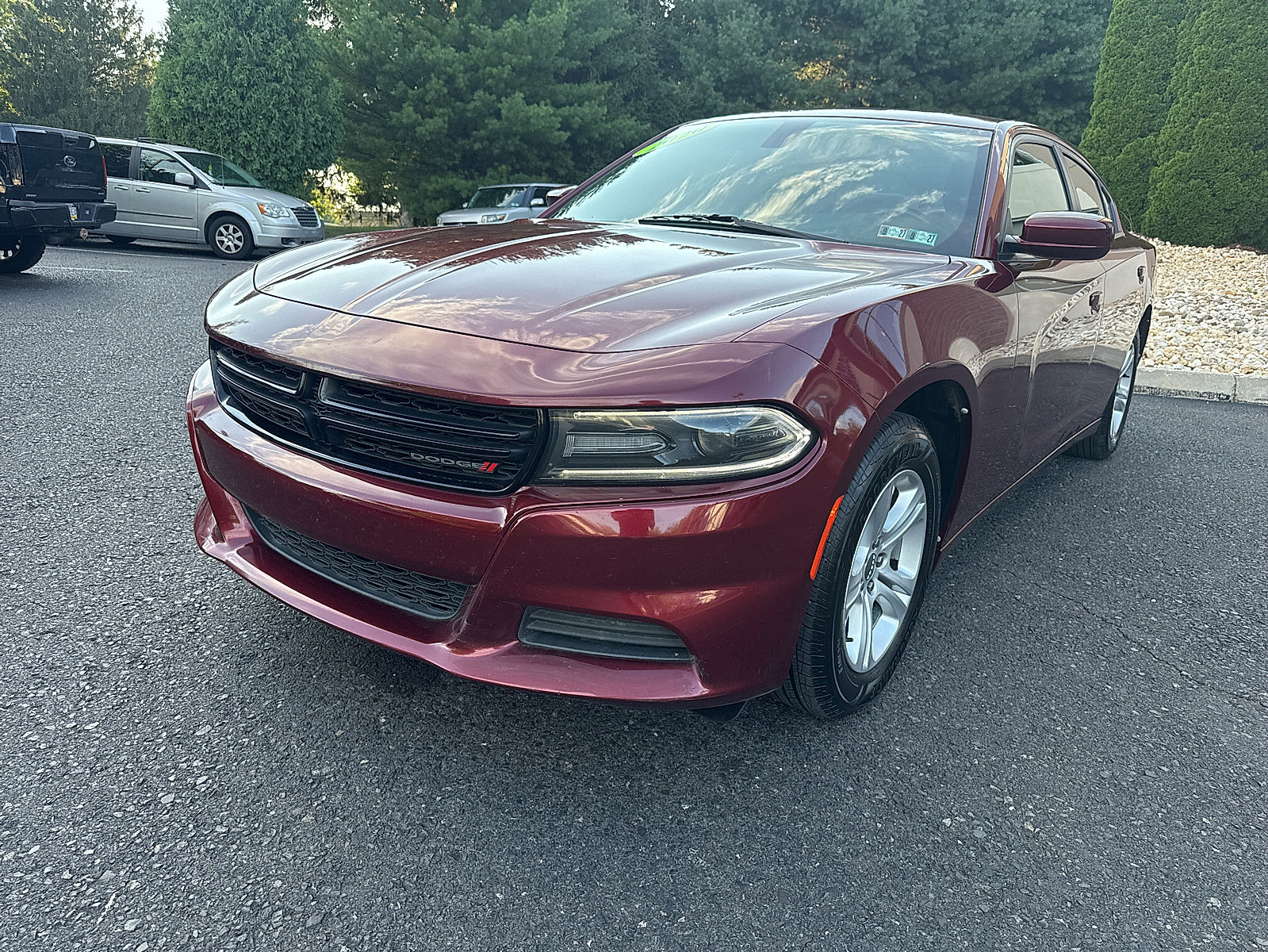 Used 2020 Dodge Charger SXT RWD image 12
