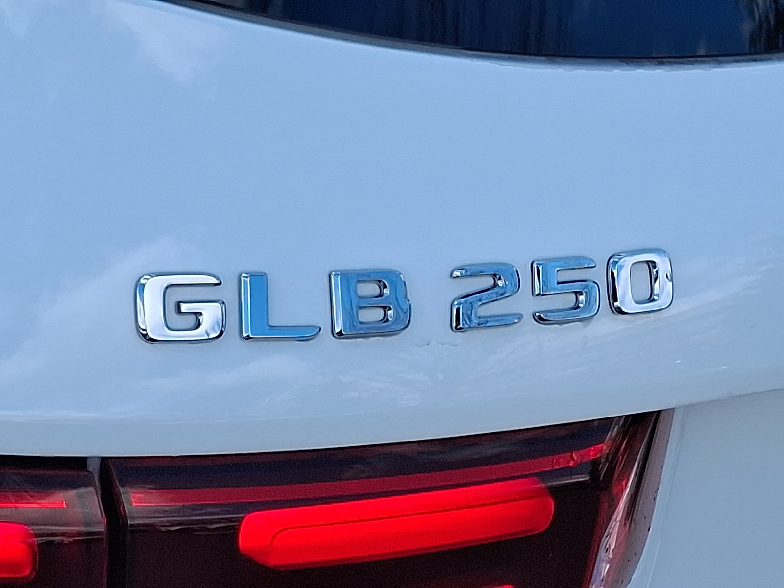 New 2026 Mercedes-Benz GLB 250 4MATIC image 22