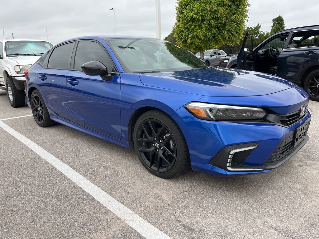 Used 2023 Honda Civic Sport image 2