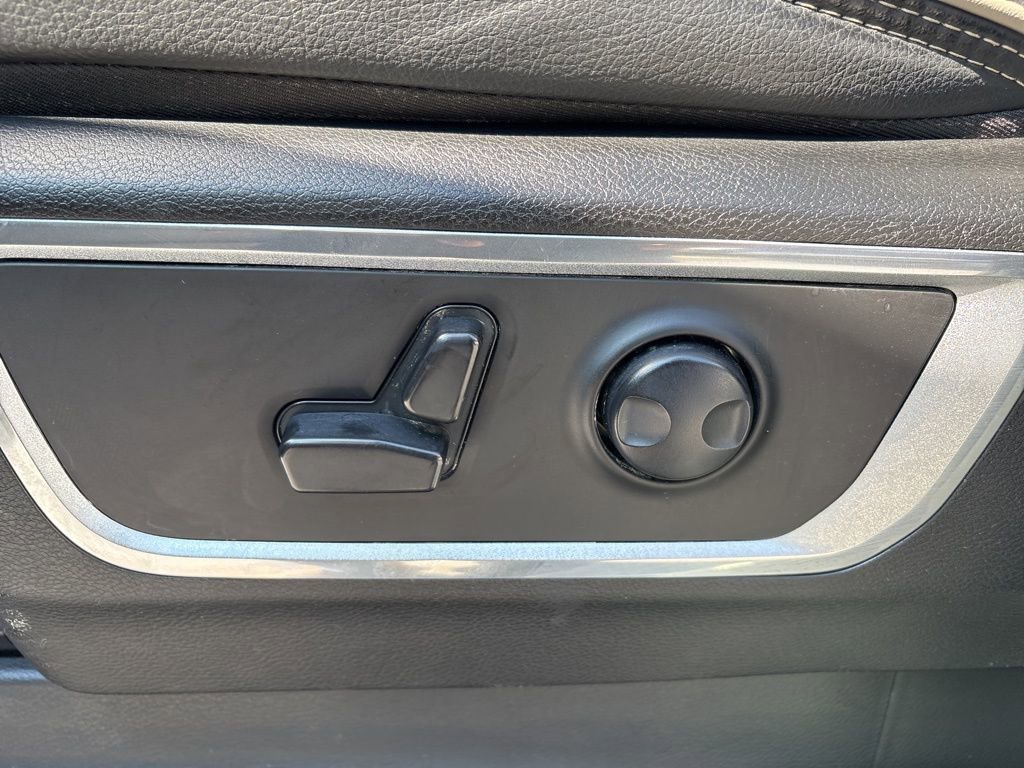 Used 2023 RAM 1500 Laramie image 12