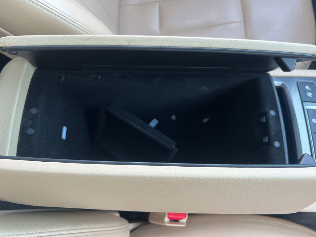 Used 2016 Hyundai Genesis 3.8 w/ Option Group 02 image 17