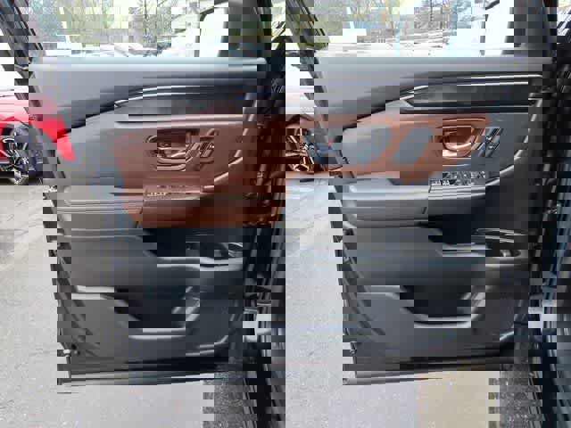 Certified 2025 Honda Pilot Elite image 18