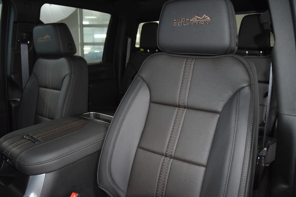New 2026 Chevrolet Silverado 2500 High Country w/ High Country Premium Package AWD/4WD image 47