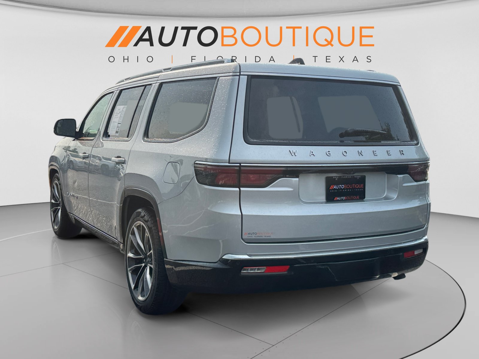 Used 2025 Jeep Wagoneer Series III w/ Premium Group I AWD/4WD image 7