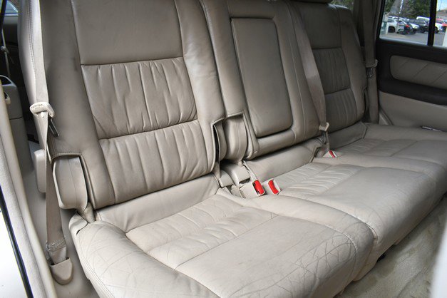 Used 2005 Toyota Land Cruiser image 29