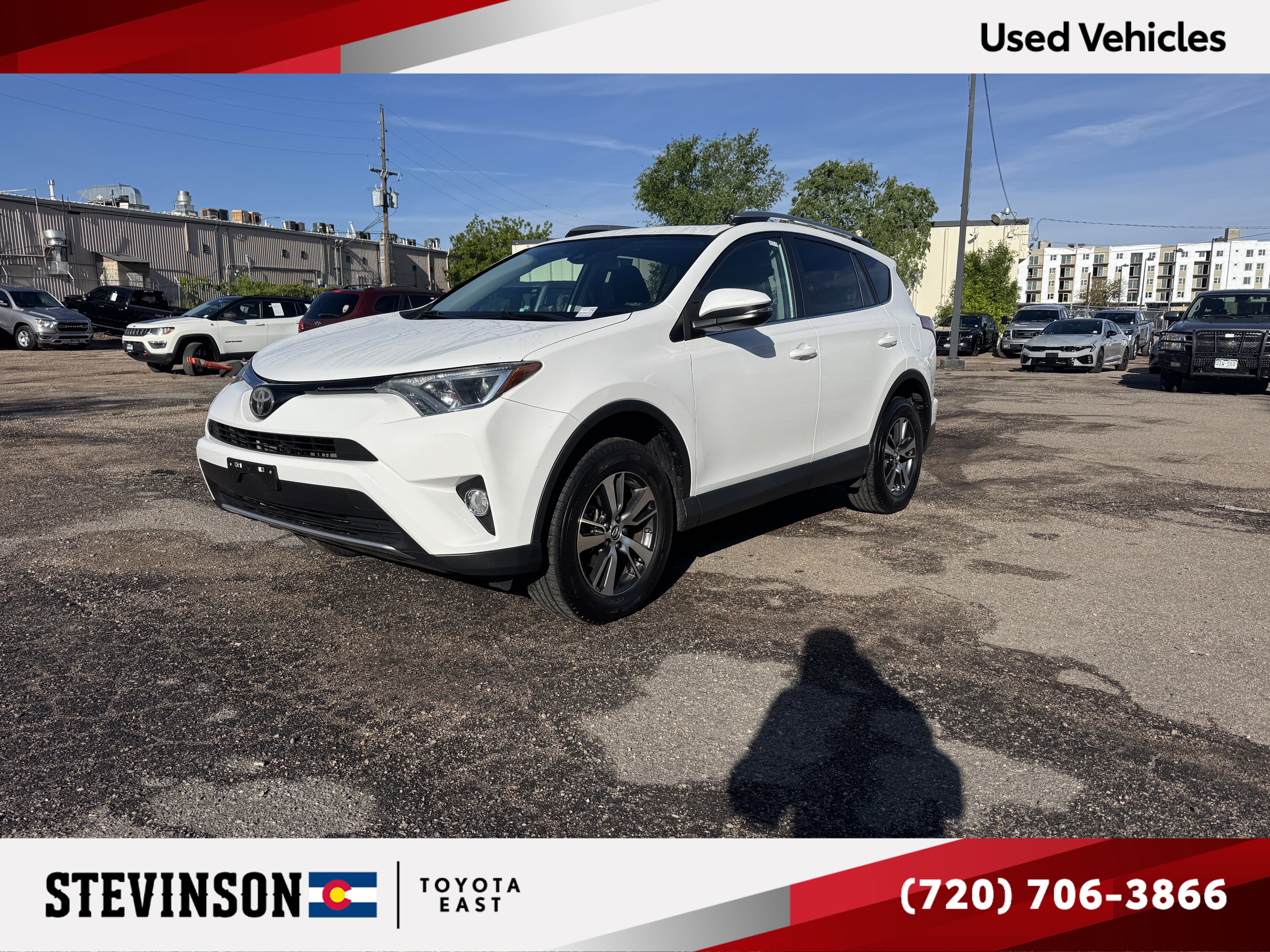 Used 2018 Toyota RAV4 XLE AWD/4WD image 1