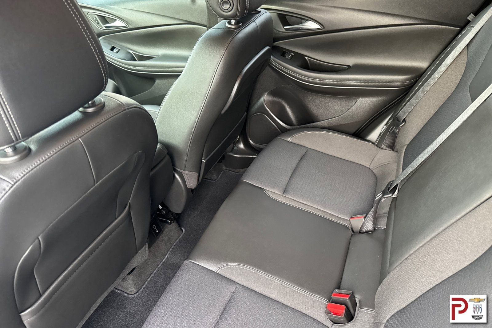 Certified 2023 Buick Encore GX Select w/ Sport Touring Package image 14