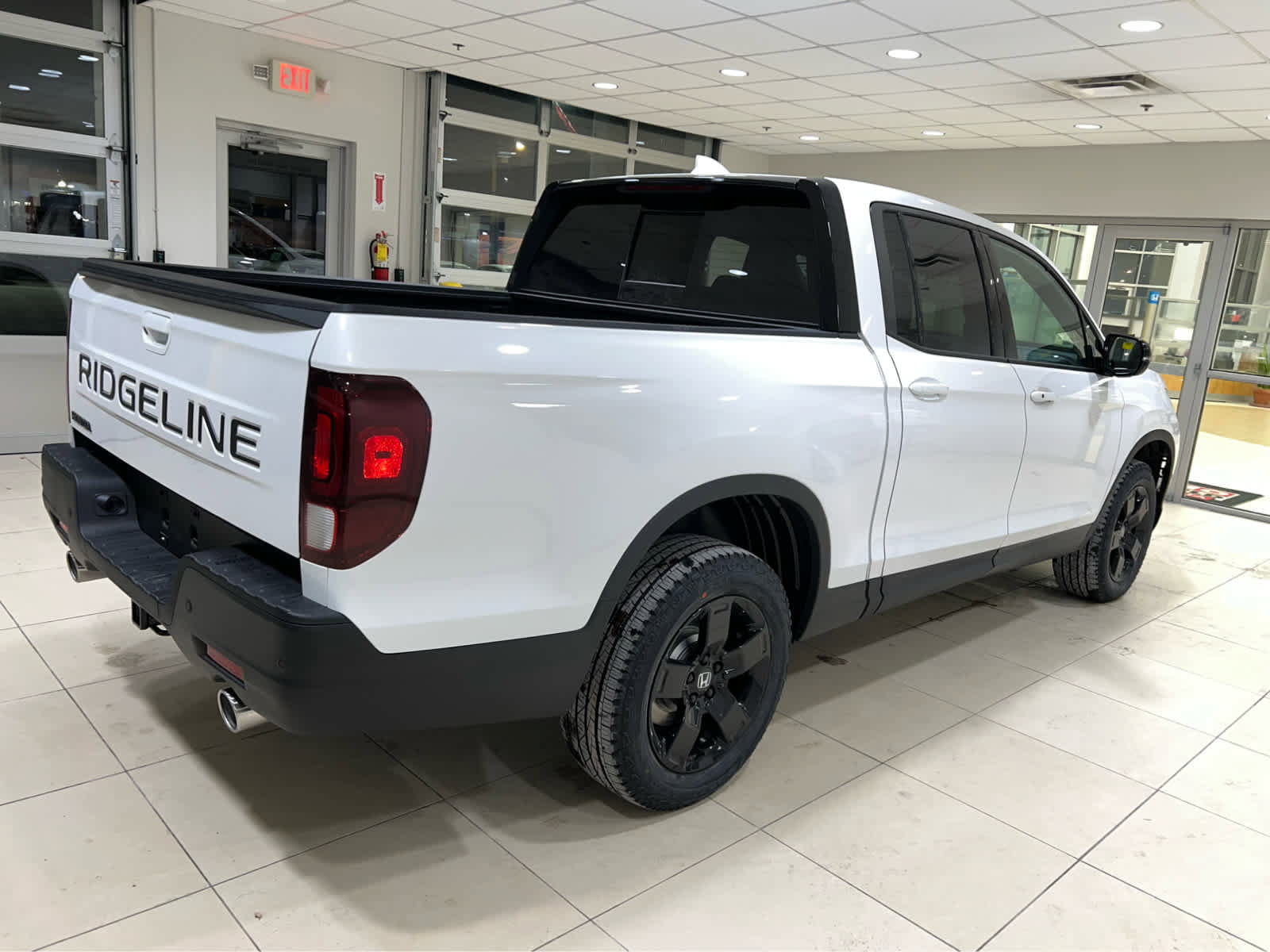 New 2026 Honda Ridgeline Black Edition image 6
