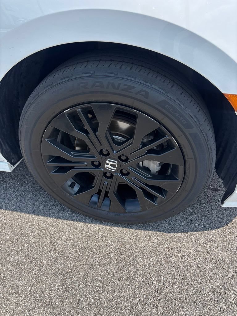 Used 2025 Honda Odyssey Sport-L image 9