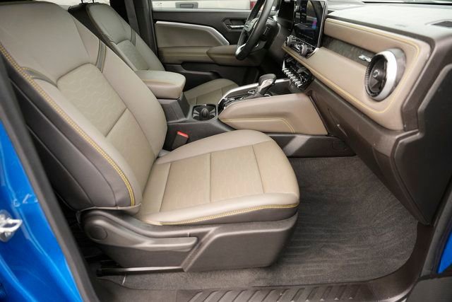 Used 2023 Chevrolet Colorado ZR2 w/ ZR2 Convenience Package III image 18