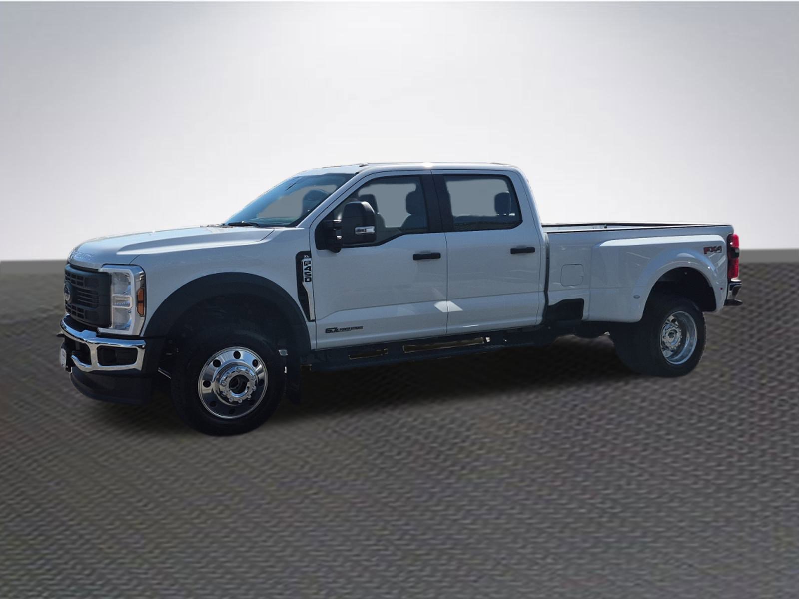 New 2026 Ford F450 4x4 Crew Cab Super Duty image 2