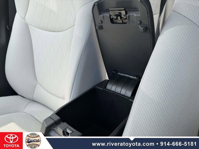 Used 2023 Toyota Corolla Cross L image 25