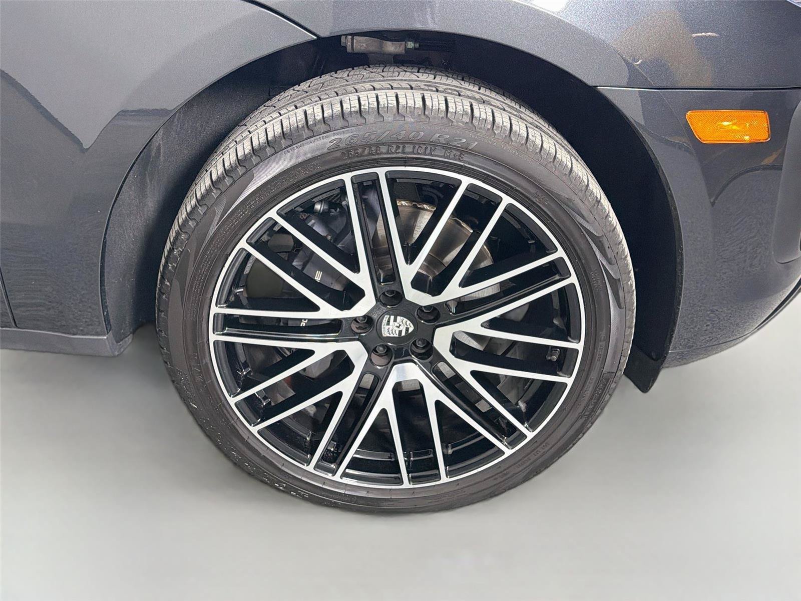 Certified 2026 Porsche Macan Turbo AWD/4WD image 14