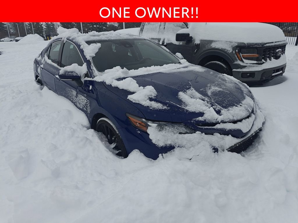 Used 2024 Toyota Camry XSE image 3