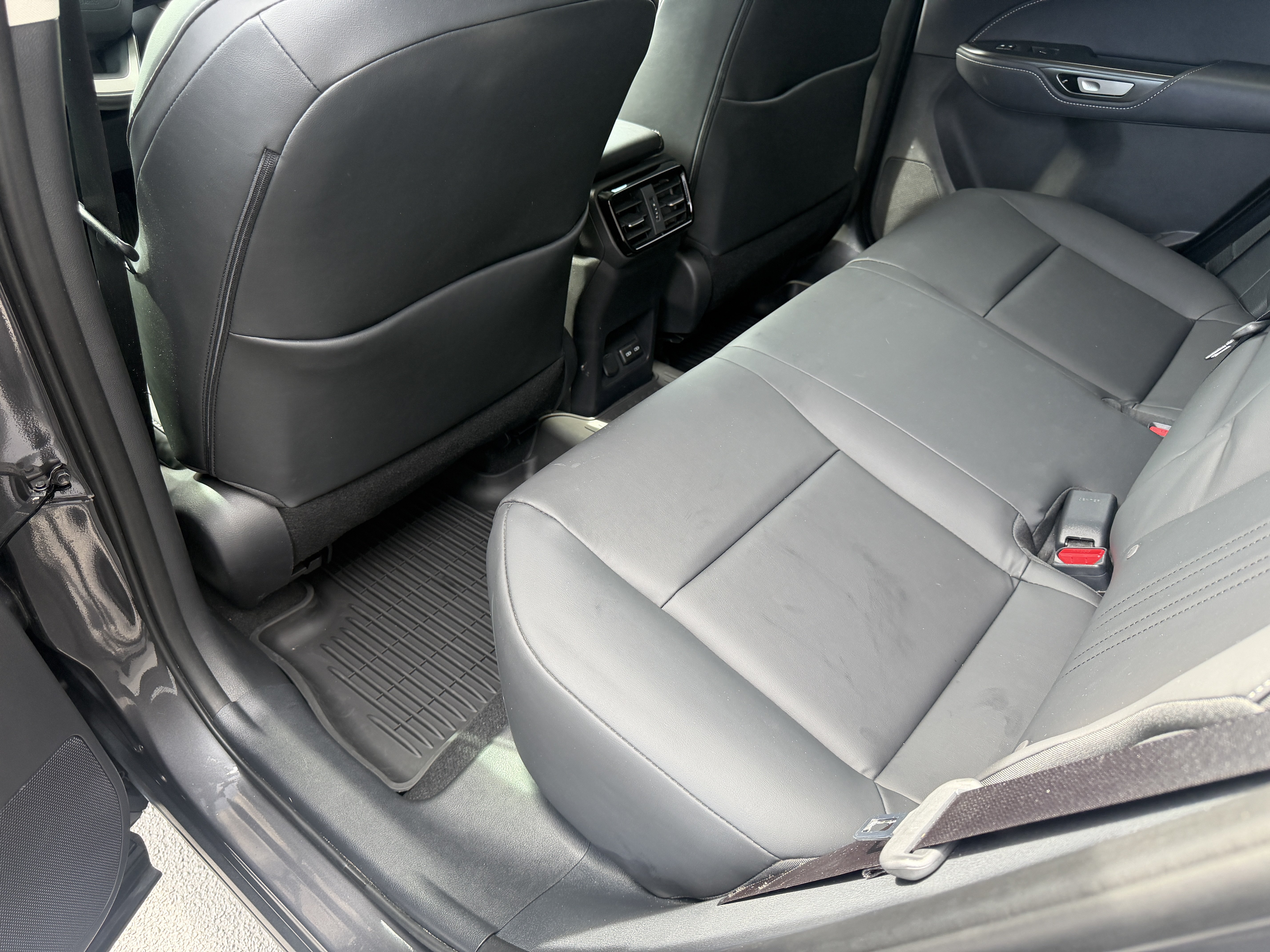 Used 2025 Lexus NX 250 FWD w/ Accessory Package (2T) image 18