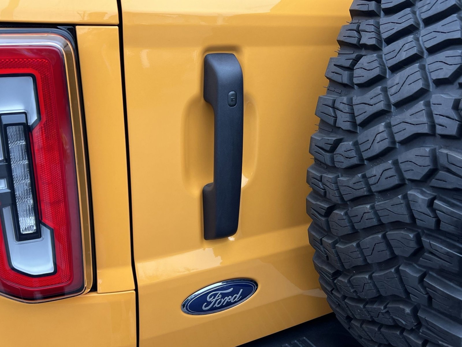 Used 2022 Ford Bronco Badlands image 29