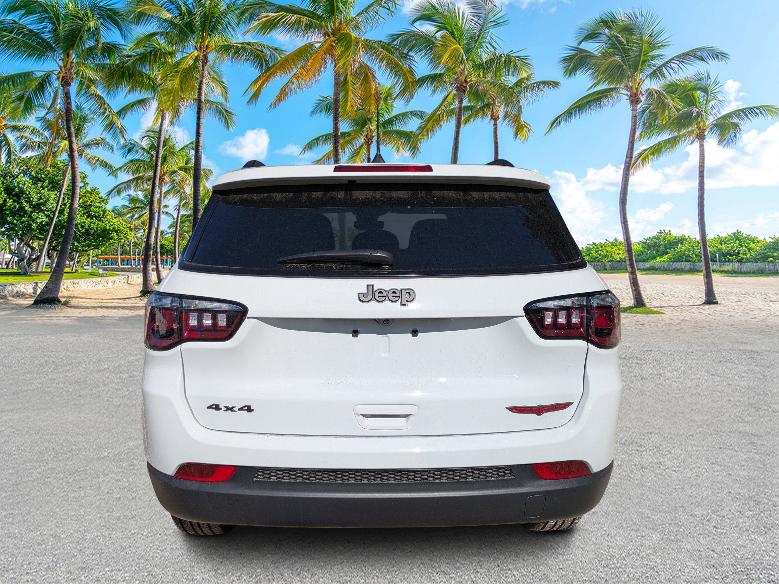 New 2026 Jeep Compass Latitude AWD/4WD image 4