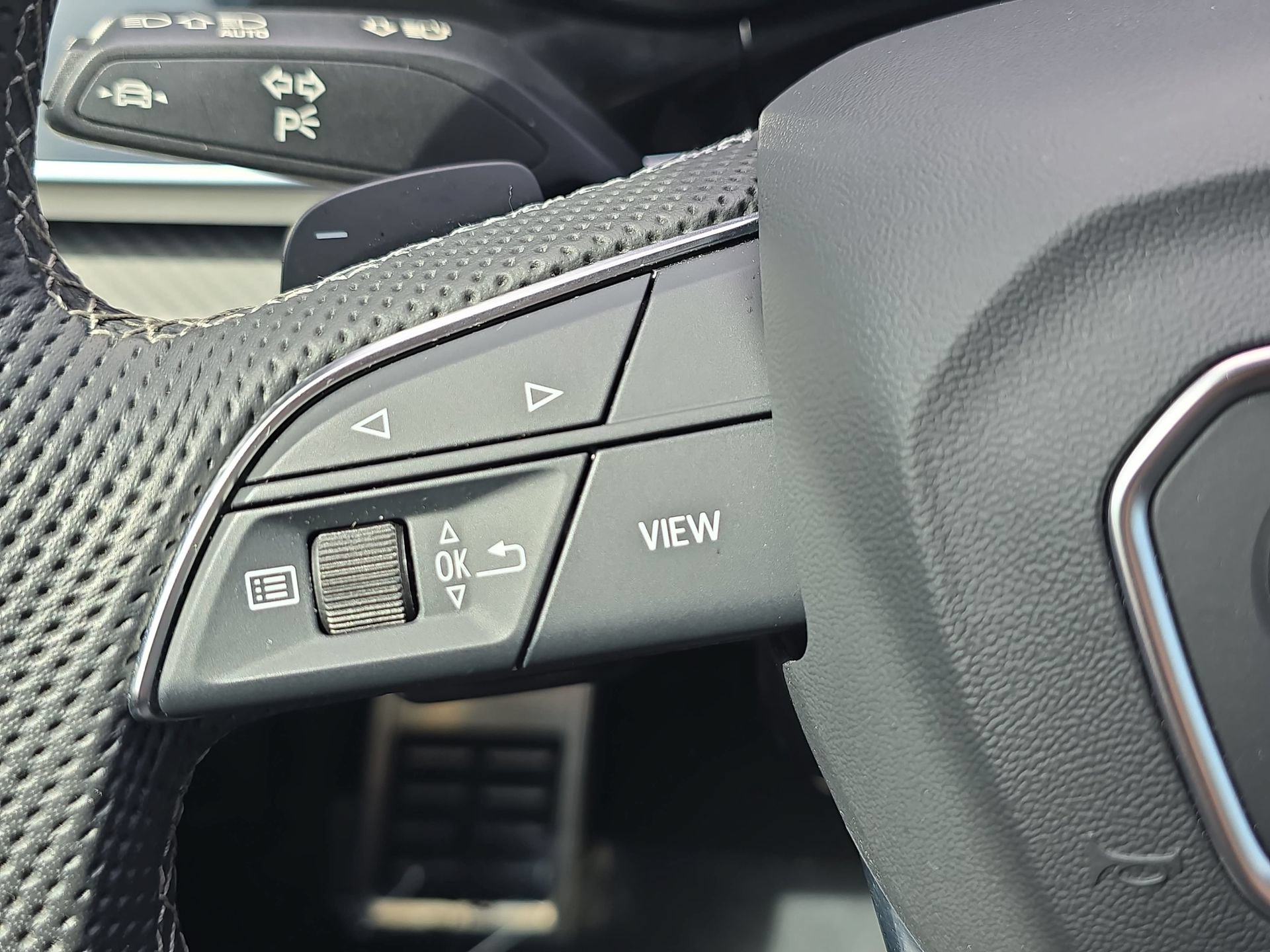 Used 2024 Audi SQ8 Premium Plus AWD/4WD image 17