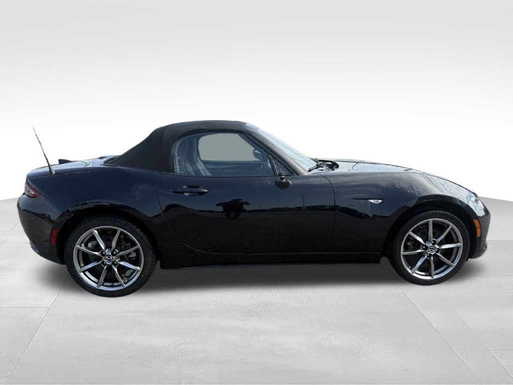 Used 2023 MAZDA MX-5 Miata Grand Touring w/ Weather Package RWD image 30