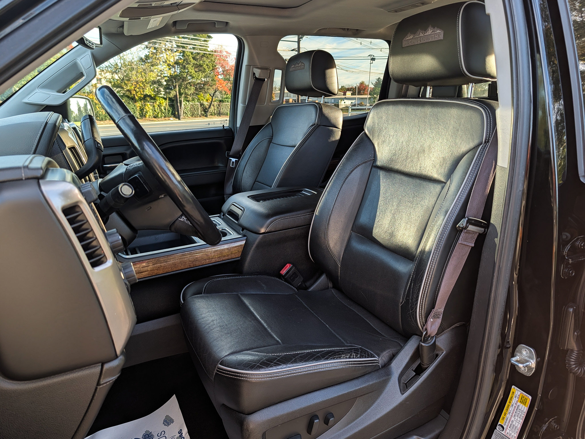 Used 2017 Chevrolet Silverado 1500 High Country AWD/4WD image 14