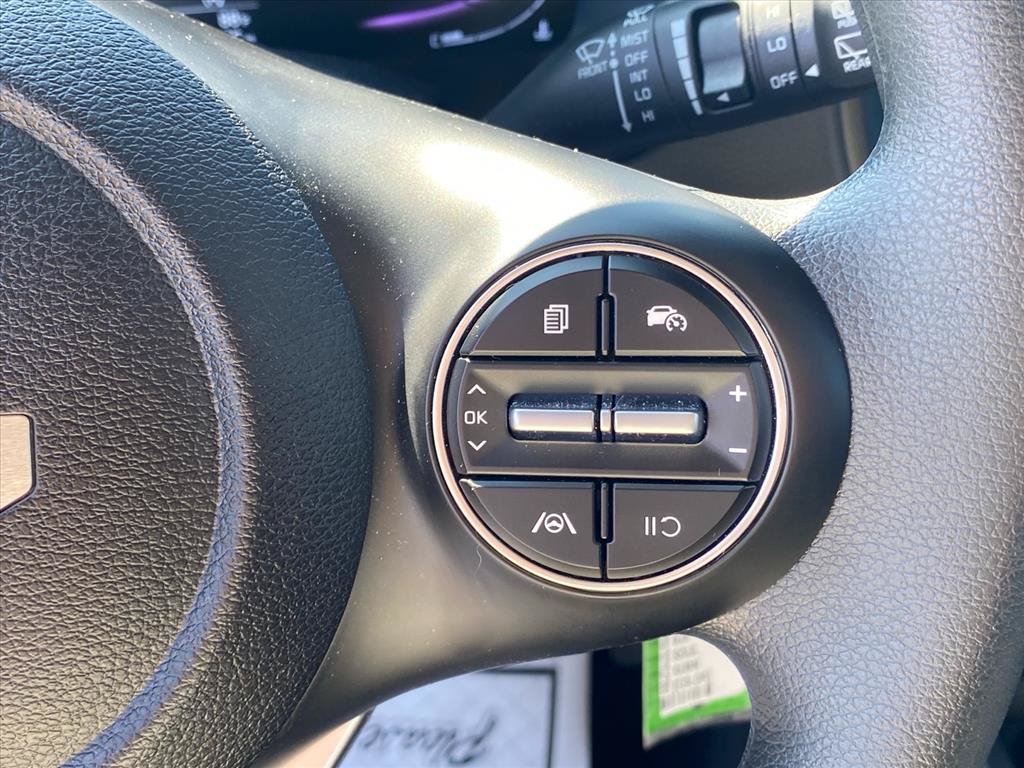 Certified 2025 Kia Soul LX FWD image 16