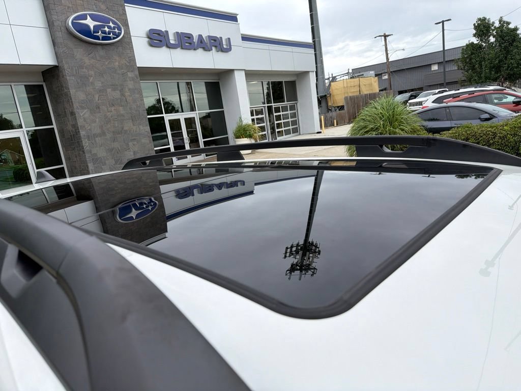 Used 2025 Subaru Ascent Limited AWD/4WD image 10