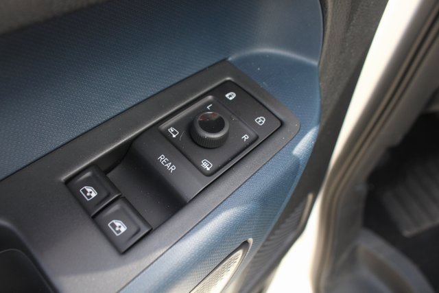 New 2025 Volkswagen ID. Buzz Pro S image 11
