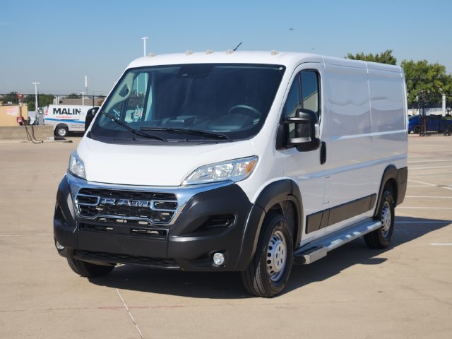Used 2025 RAM ProMaster 2500 w/ U-Haul Equipment Group FWD image 12