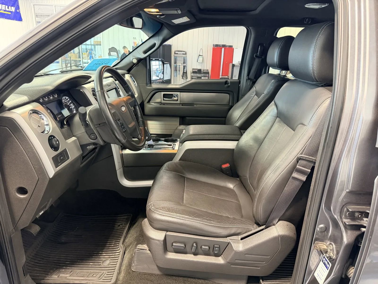 Used 2014 Ford F150 FX4 w/ Equipment Group 402A Luxury AWD/4WD image 11
