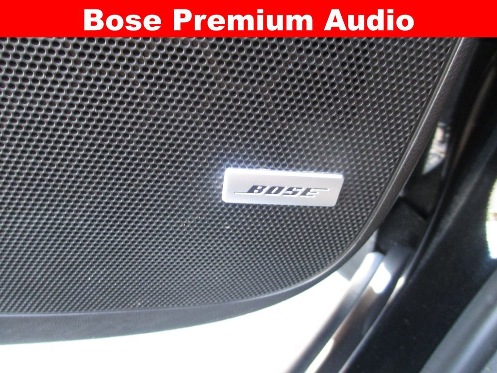 Used 2020 Buick Enclave Essence w/ Sound and Sites Package FWD image 19
