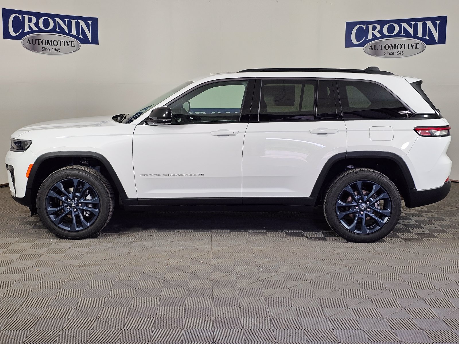 New 2026 Jeep Grand Cherokee Limited AWD/4WD image 38