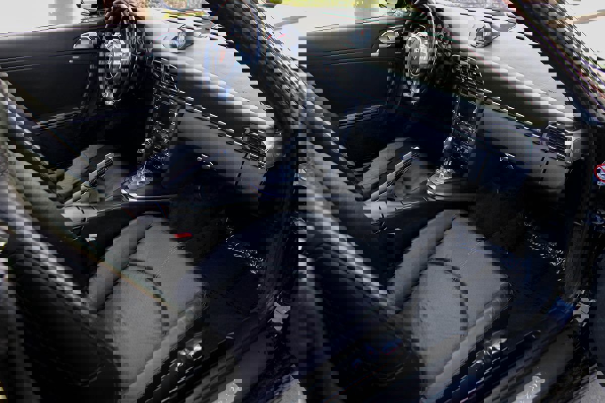 Used 2011 Porsche 911 Carrera 4S image 16