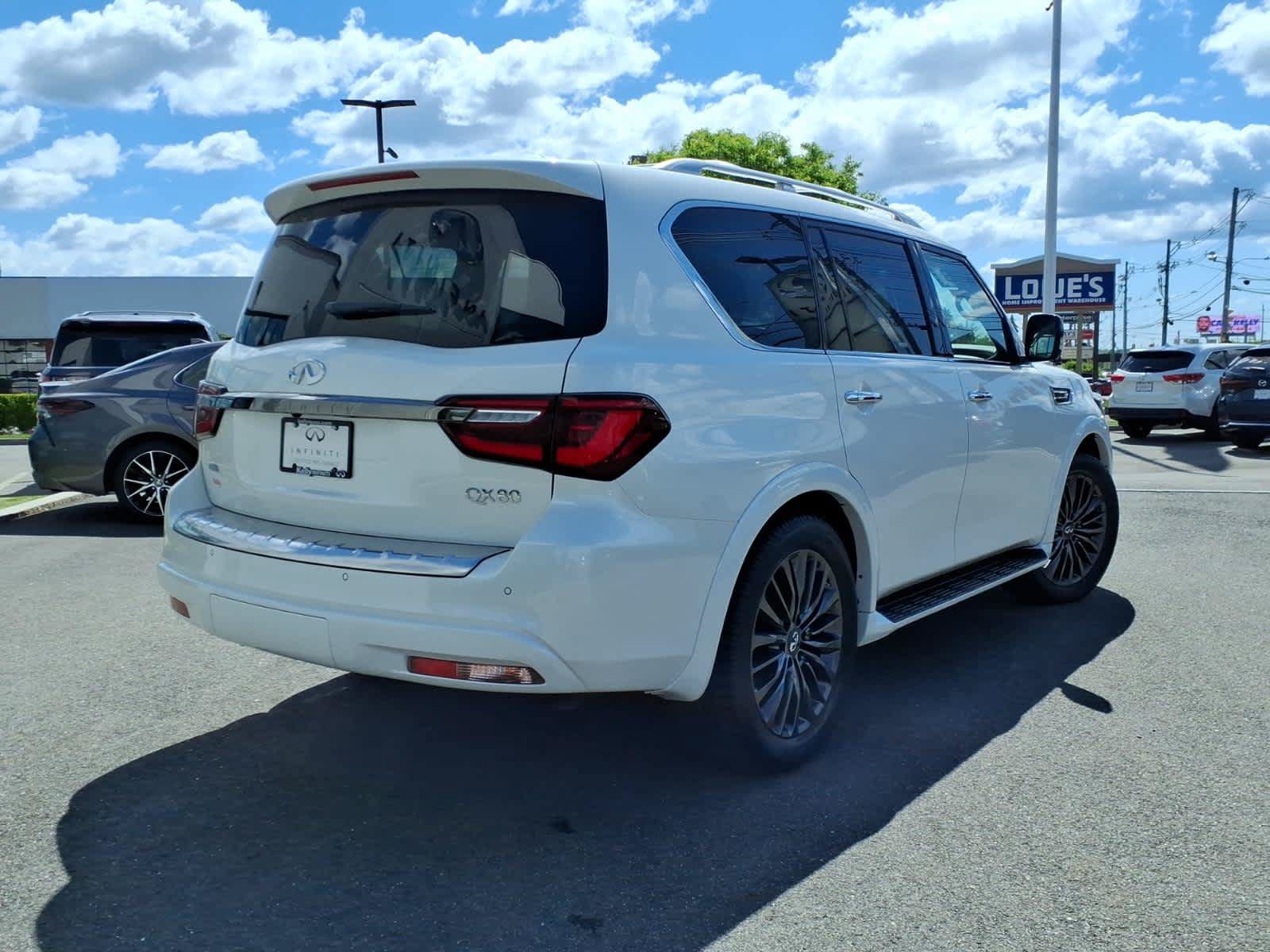 Certified 2023 INFINITI QX80 Premium Select w/ Cargo Package AWD/4WD image 5