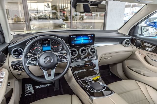 Used 2021 Mercedes-Benz GLC 300 4MATIC image 28