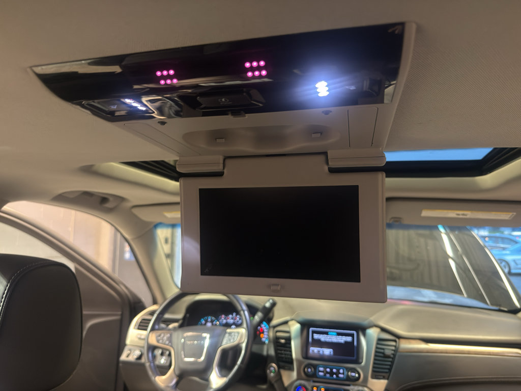 Used 2019 GMC Yukon Denali w/ Open Road Package AWD/4WD image 29