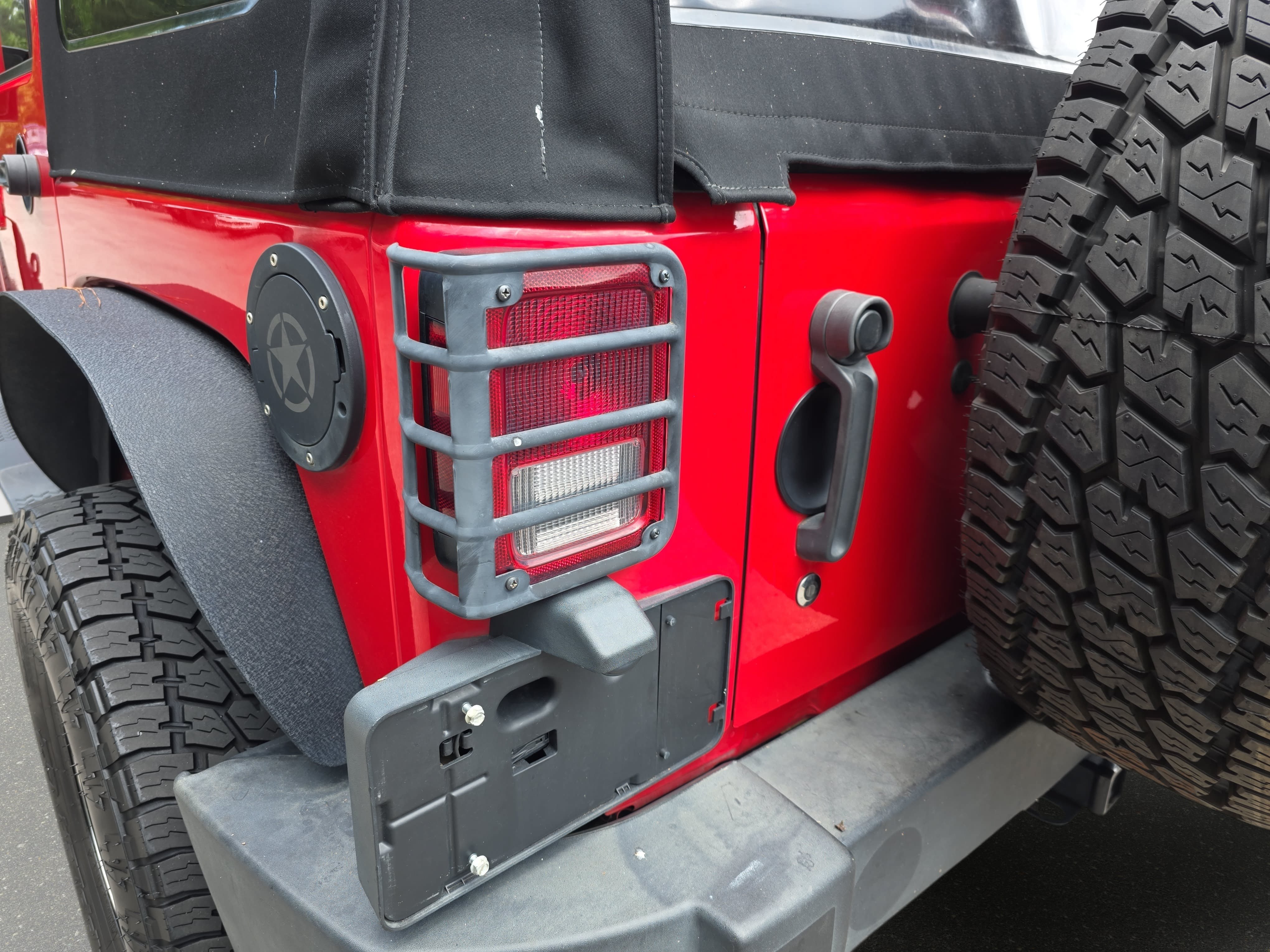 Used 2018 Jeep Wrangler Unlimited Sport S AWD/4WD image 26